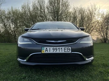 Авто Chrysler 200 2016 № 8668139