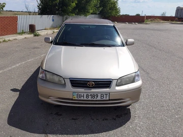 Авто Toyota Camry 2000 № 8668486
