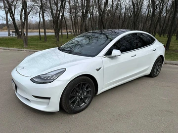 Авто Tesla Model 3 2018 № 8668782