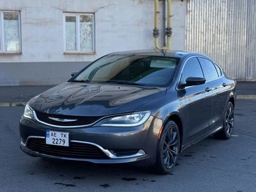 Авто Chrysler 200 2015 № 8668726