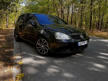 Авто Volkswagen Golf 2005 № 8669016