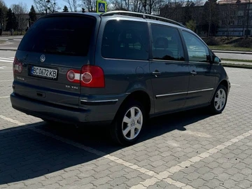 Авто Volkswagen Sharan 2008 № 8669054