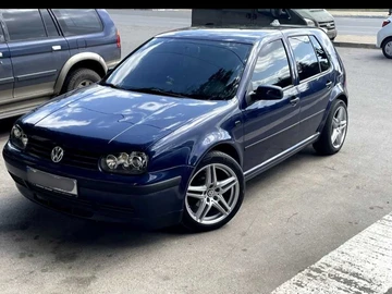 Авто Volkswagen Golf 2000 № 8669141