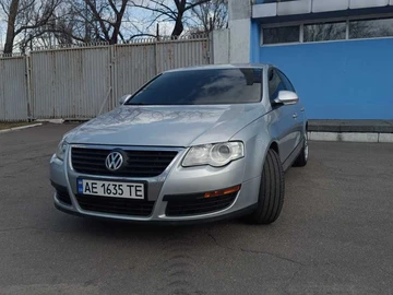 Авто Volkswagen Passat Sedan 2005 № 8669435