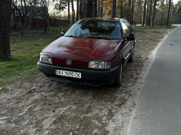 Авто Volkswagen Passat Sedan 1989 № 8669699