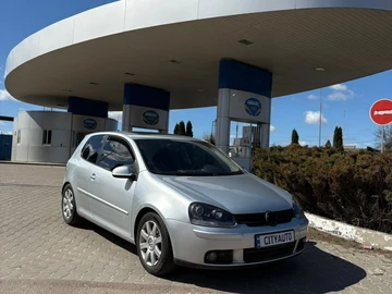 Авто Volkswagen Golf 2004 № 8669730