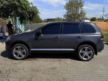 Авто Volkswagen Touareg 2008 № 8669935