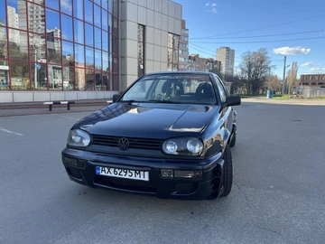 Авто Volkswagen Golf 1995 № 8670021