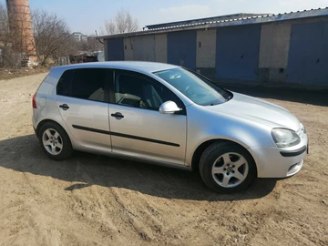 Авто Volkswagen Golf 2003 № 8670152