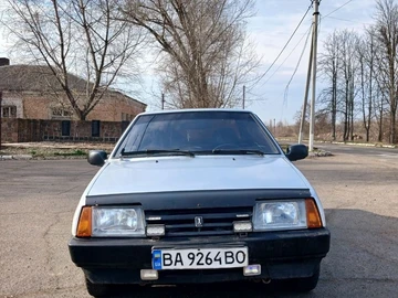Авто ВАЗ 21099 1993 № 8670277