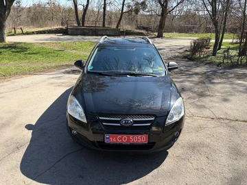 Авто KIA Cee X27 D 2009 № 8670298