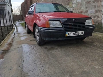 Авто Opel Kadett 1985 № 8670439