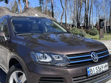 Авто Volkswagen Touareg 2010 № 8670448