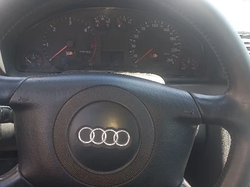 Авто Audi A4 2000 № 8670479