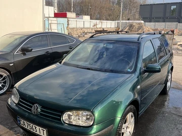 Авто Volkswagen Golf 2002 № 8670591
