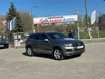 Авто Volkswagen Touareg 2012 № 8670596