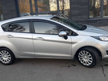 Авто Ford Fiesta 2013 № 8670611