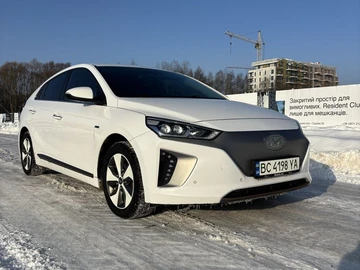 Авто Hyundai Ioniq 2017 № 8670629