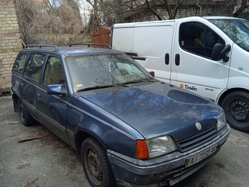 Авто Opel Kadett 1991 № 8671040