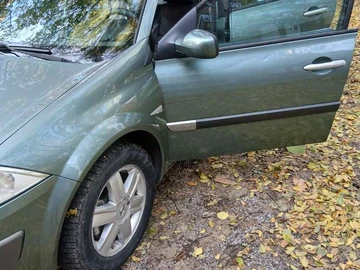 Авто Renault Megane 2004 № 8671267