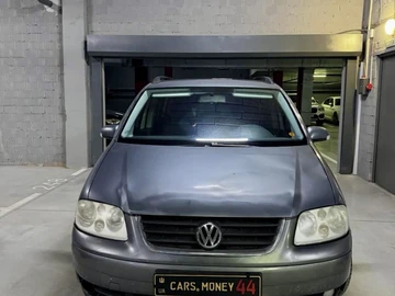 Авто Volkswagen Touran 2004 № 8671271
