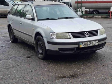 Авто Volkswagen Passat Variant 1999 № 8672005