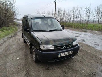 Авто Citroen Berlingo 2000 № 8672049