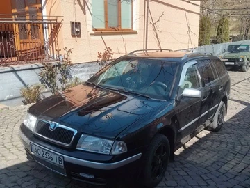 Авто Skoda Octavia 2004 № 8672097
