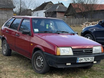 Авто ВАЗ 2109 1995 № 8672113