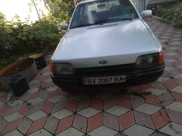 Авто Ford Escort 1988 № 8672274