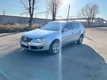 Авто Volkswagen Passat Variant 2005 № 8672574