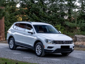 Авто Volkswagen Tiguan 2018 № 8672621