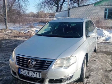 Авто Volkswagen Passat Variant 2005 № 8672856