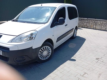 Авто Peugeot Partner 2010 № 8672876