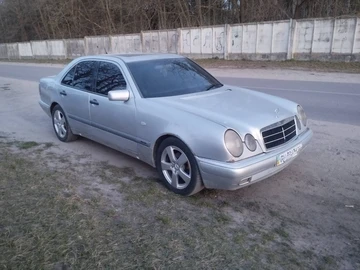 Авто Mercedes 220 1997 № 8673127