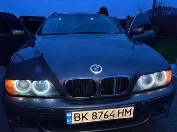 Авто BMW 5 Серия 2002 № 8673131