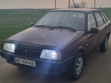 Авто ВАЗ 21099 1995 № 8673429