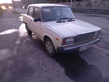 Авто ВАЗ 2107 1986 № 8673438
