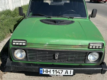 Авто ВАЗ 2121 1992 № 8673504