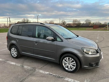 Авто Volkswagen Touran 2011 № 8673701