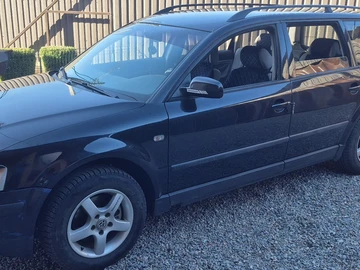 Авто Volkswagen Passat Variant 2000 № 8673705