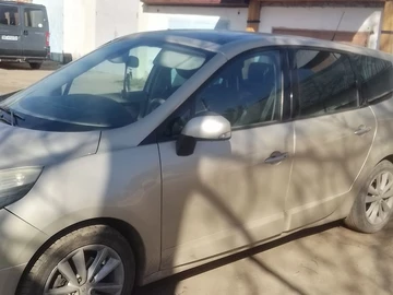 Авто Renault Grand Scenic 2009 № 8673767