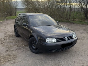 Авто Volkswagen Golf 2000 № 8674028