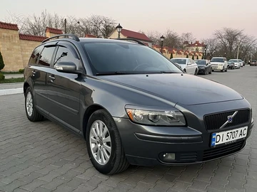 Авто Volvo V50 2007 № 8674032
