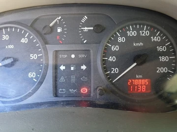 Авто Renault Trafic 2004 № 8674331