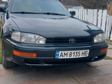 Авто Toyota Camry 1994 № 8674414