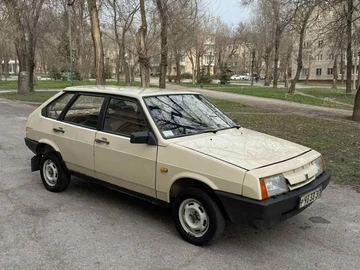 Авто ВАЗ 2109 1989 № 8674448