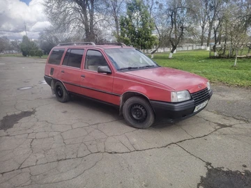 Авто Opel Kadett 1988 № 8674507