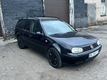 Авто Volkswagen Golf 2002 № 8674858