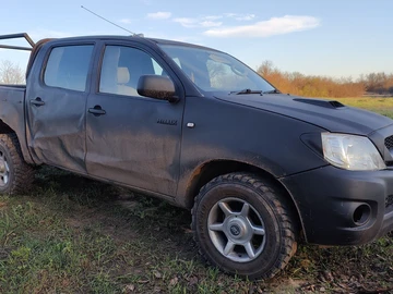 Авто Toyota Hilux Pick Up 2010 № 8674880